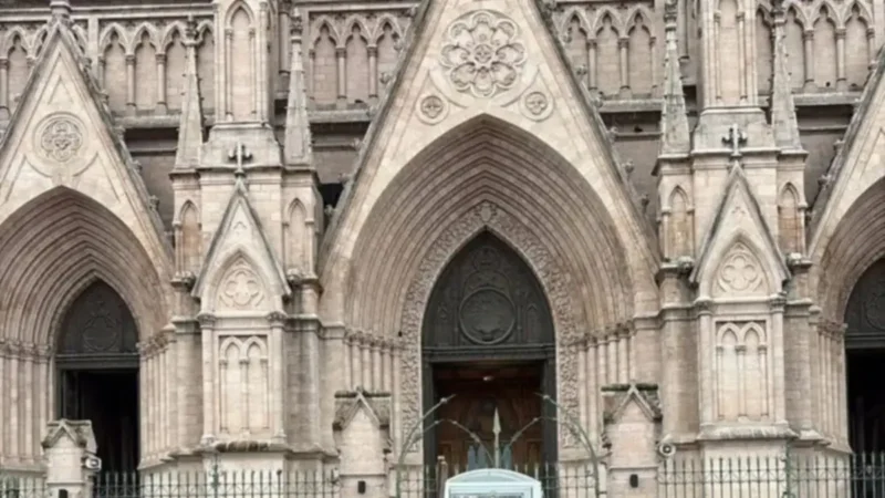 PESE A DEMORAS POR MAL TIEMPO, LA VIRGEN DE ITATÍ REGRESA DE LUJÁN A CORRIENTES