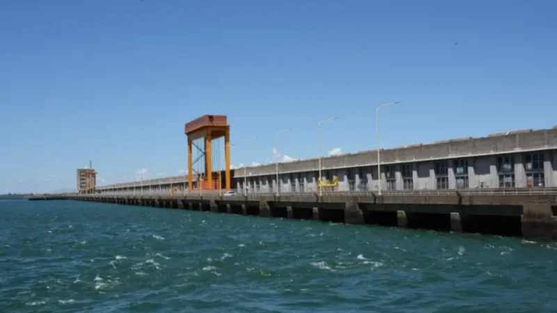 CIERRAN EL PASO FRONTERIZO ENTRE ITUZAINGÓ Y AYOLAS POR LAS CONDICIONES CLIMÁTICAS